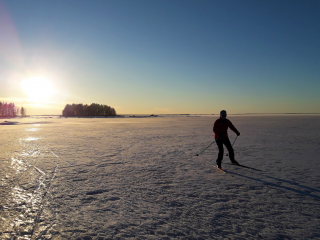 Hiihdä Oulujärven lentokeleillä