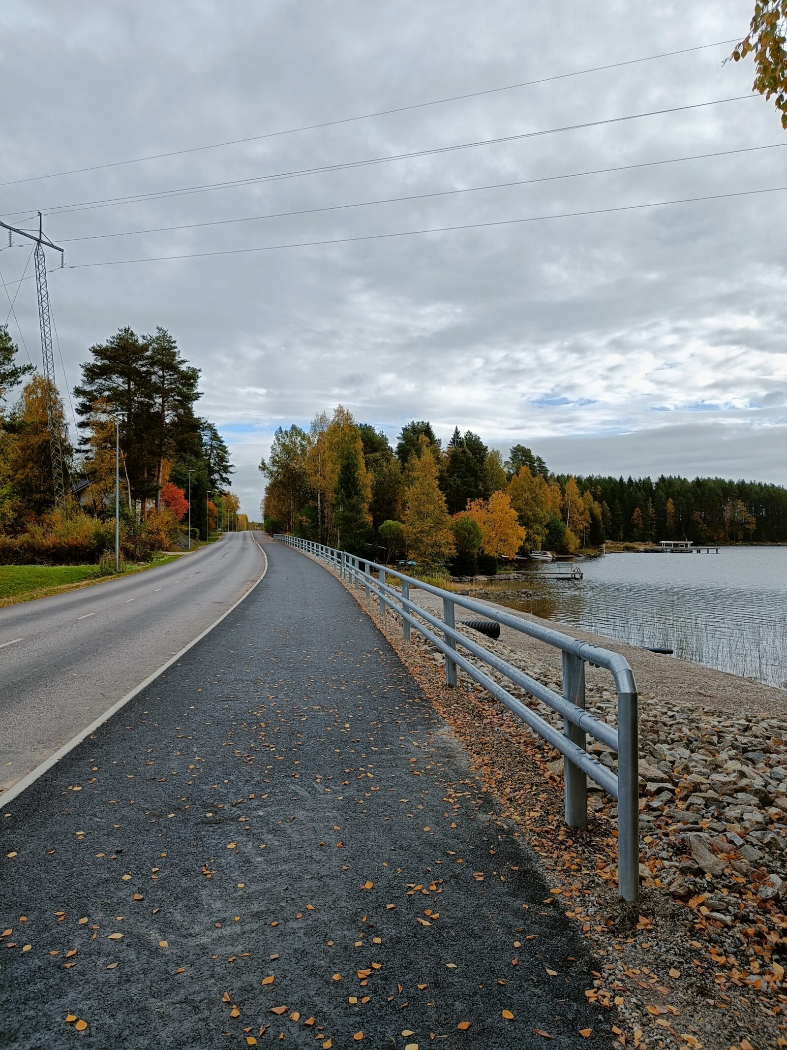 Kuurnantien uusi kevyenliikenteenväylä on valmistunut